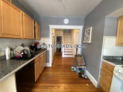 Allston 4 Beds 2 Baths in Allston Boston - $4,200