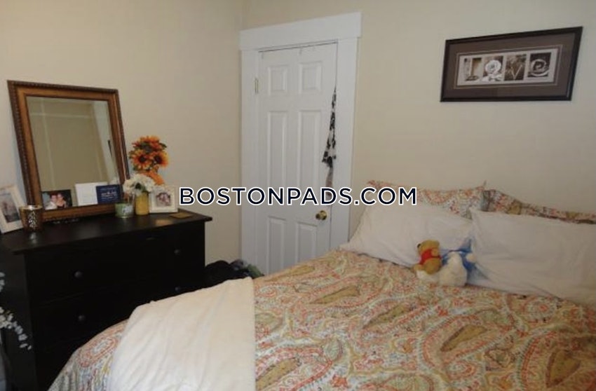 BOSTON - SOUTH BOSTON - ANDREW SQUARE - 3 Beds, 1 Bath - Image 12
