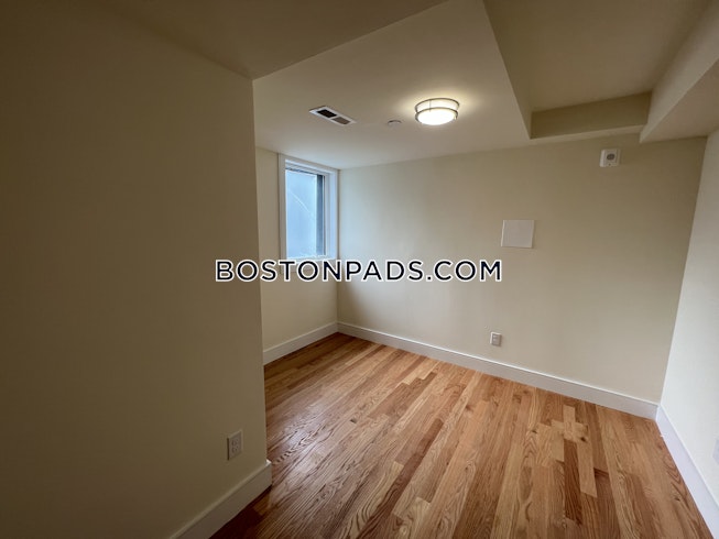 Brookline - $5,200+ /mo