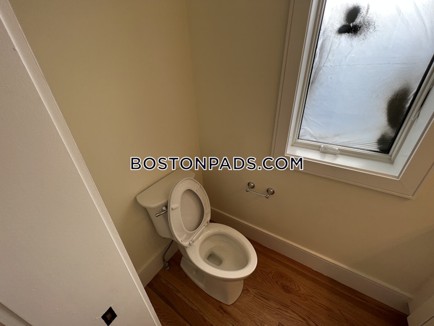 Brookline - $5,200+ /month