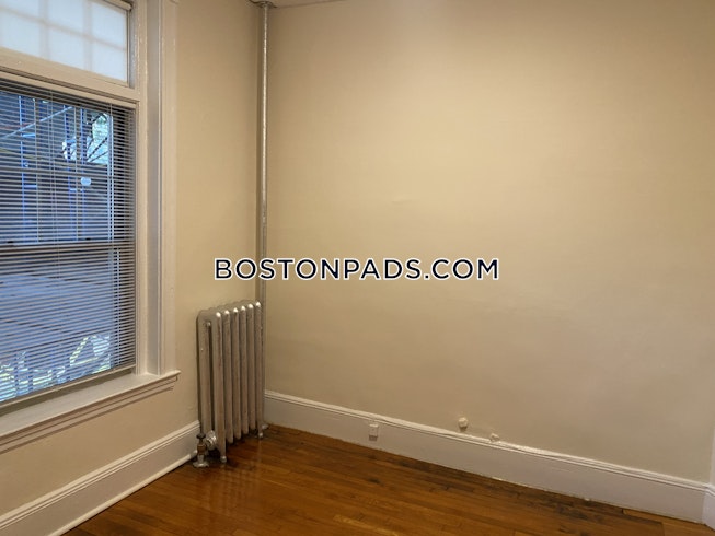 Boston - $2,000+ /mo