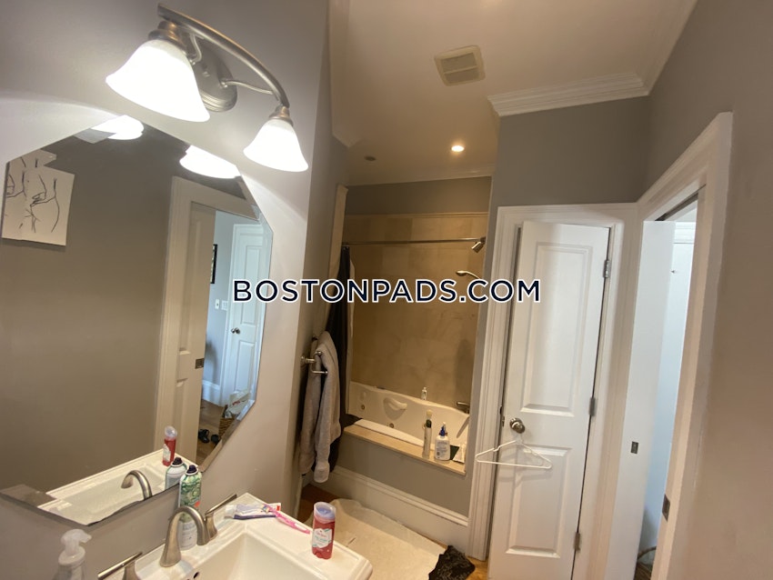 BOSTON - SOUTH BOSTON - ANDREW SQUARE - 4 Beds, 1 Bath - Image 55