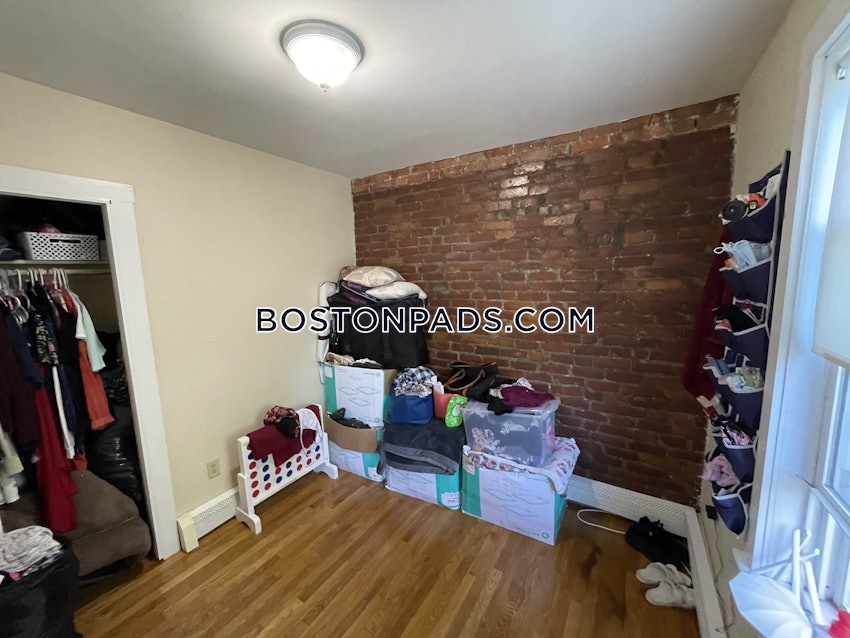 BOSTON - SOUTH BOSTON - ANDREW SQUARE - 3 Beds, 1 Bath - Image 9