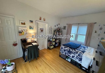 Boston - 6 Beds, 3 Baths