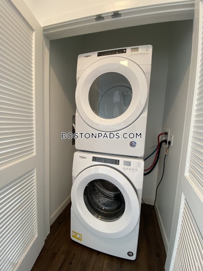 Newton 2 Beds 2 Baths  Newtonville - $4,208 No Fee