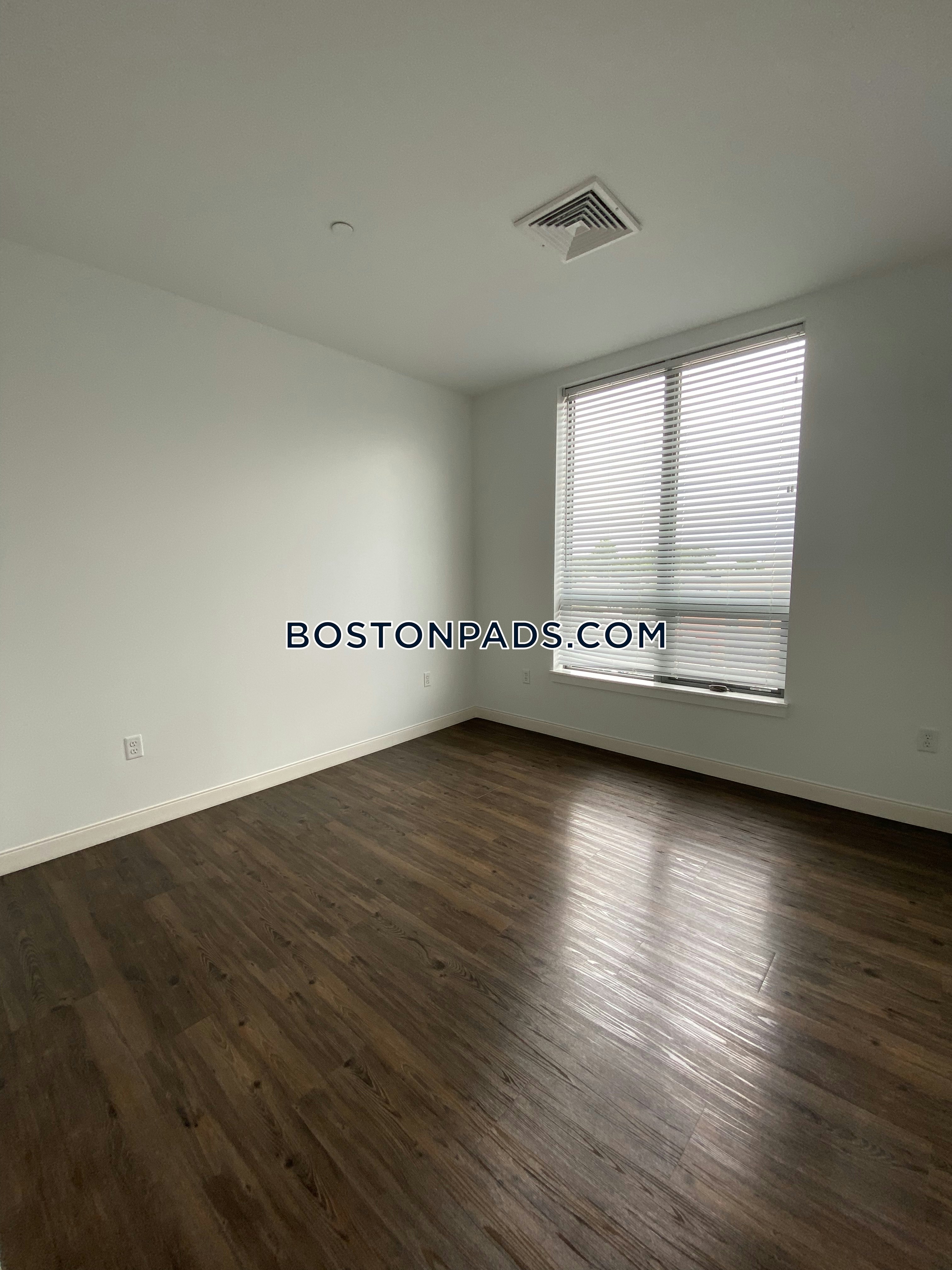 Newton - 2 Beds, 2 Baths