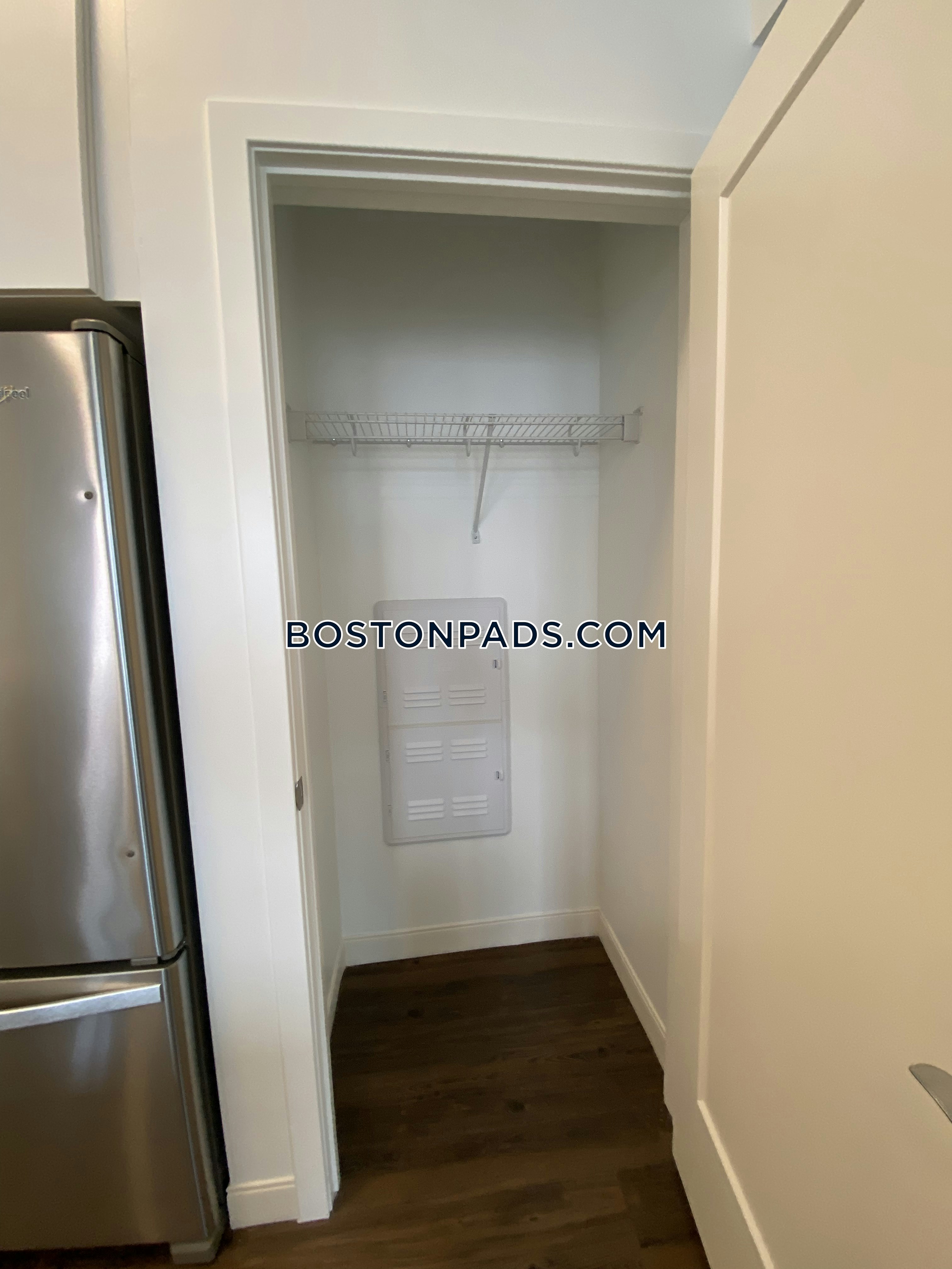 Newton - 2 Beds, 2 Baths