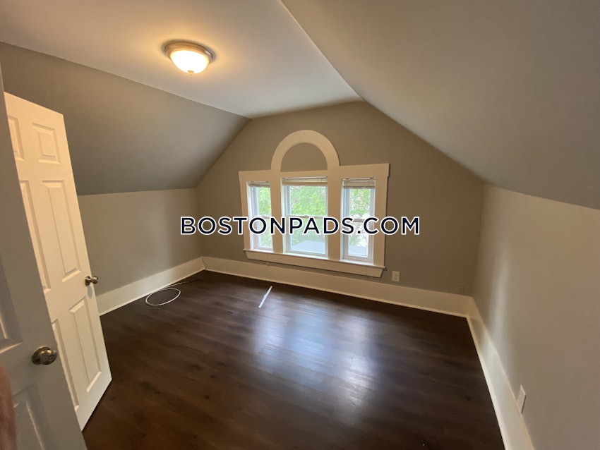 SOMERVILLE - EAST SOMERVILLE - 3 Beds, 1 Bath - Image 13