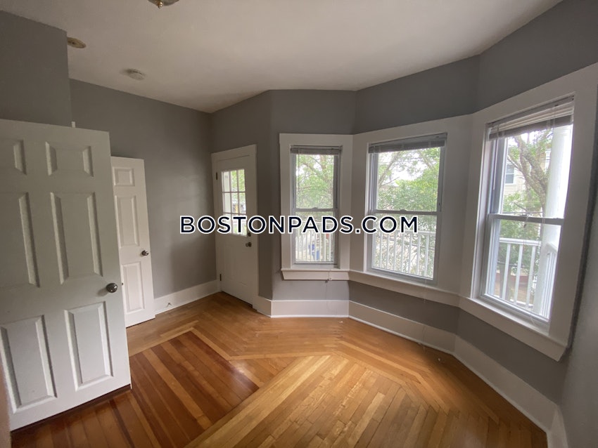 SOMERVILLE - EAST SOMERVILLE - 3 Beds, 1 Bath - Image 23