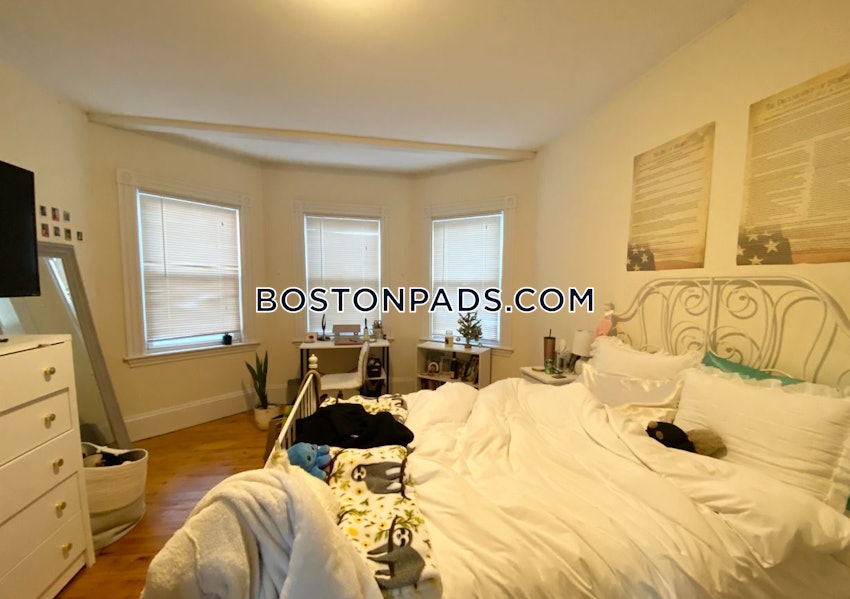 BOSTON - DORCHESTER - SAVIN HILL - 4 Beds, 2 Baths - Image 5