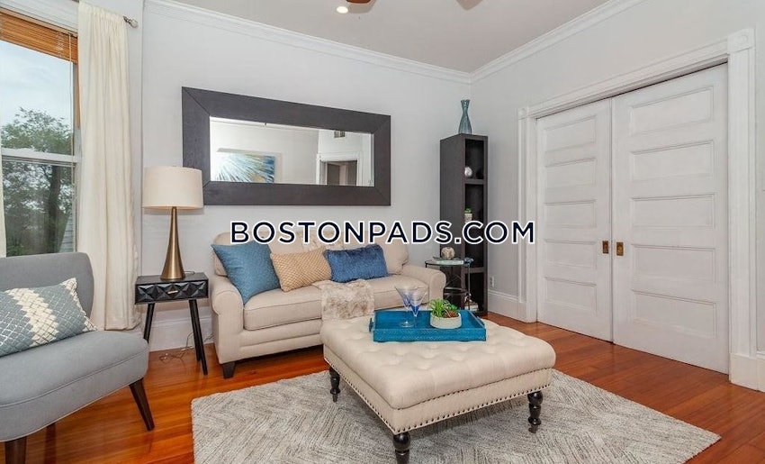 BOSTON - DORCHESTER/SOUTH BOSTON BORDER - 5 Beds, 1 Bath - Image 1