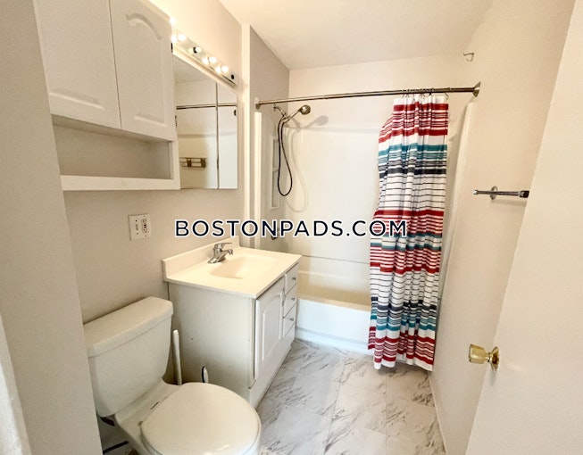 Boston - $3,900+ /mo