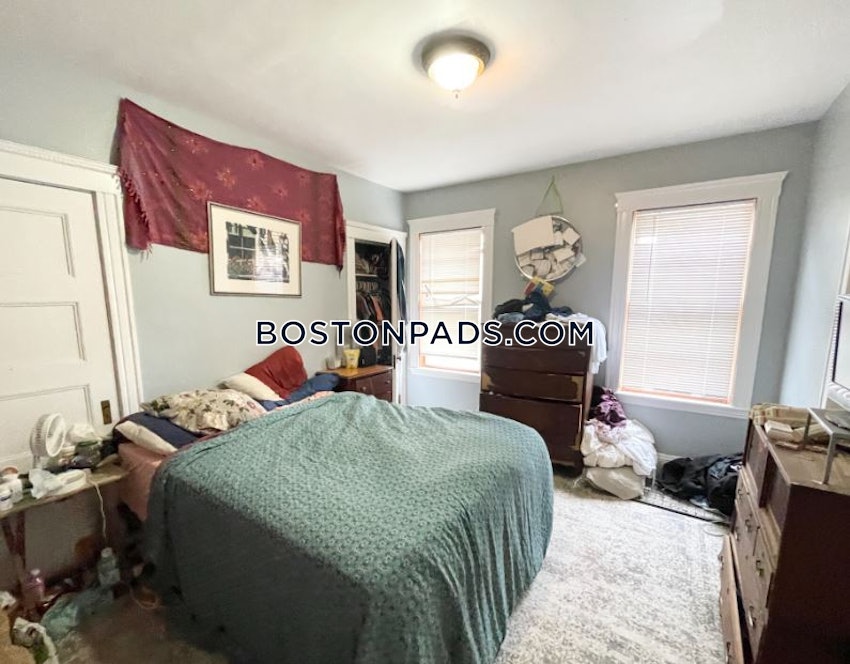 BOSTON - DORCHESTER - SAVIN HILL - 4 Beds, 2 Baths - Image 3