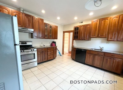 Dorchester 4 Beds 2 Baths Savin Hill Boston - $3,100 No Fee