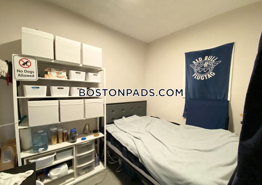BOSTON - DORCHESTER/SOUTH BOSTON BORDER - 4 Beds, 1 Bath - Image 6