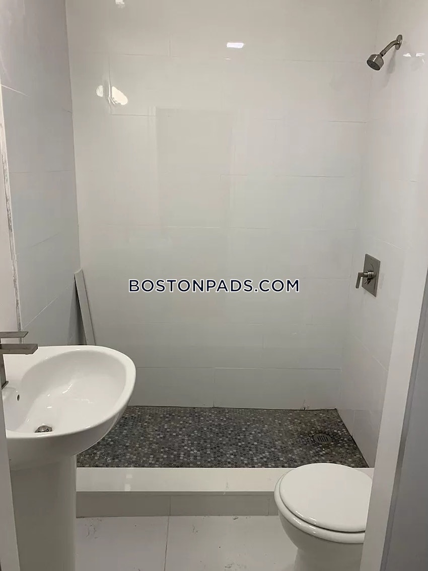BOSTON - JAMAICA PLAIN - JAMAICA POND/PONDSIDE - 5 Beds, 2 Baths - Image 10