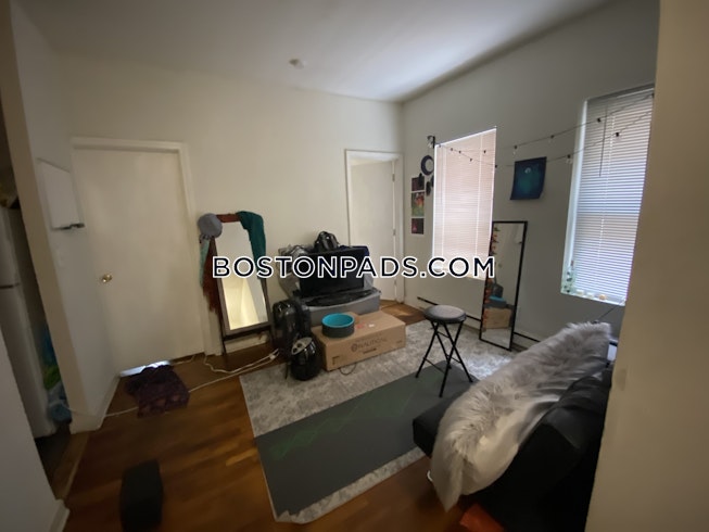 Boston - $3,145+ /mo