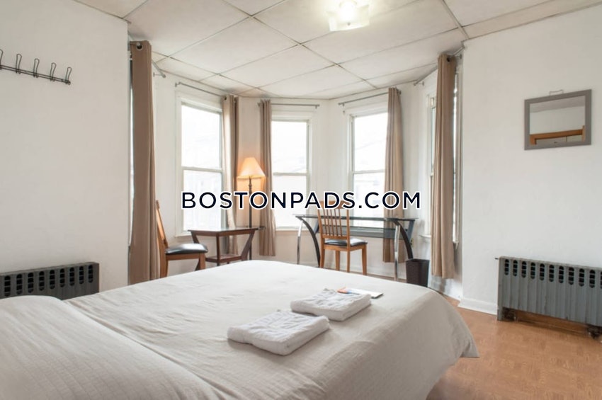 BOSTON - EAST BOSTON - JEFFRIES POINT - 3 Beds, 1 Bath - Image 5