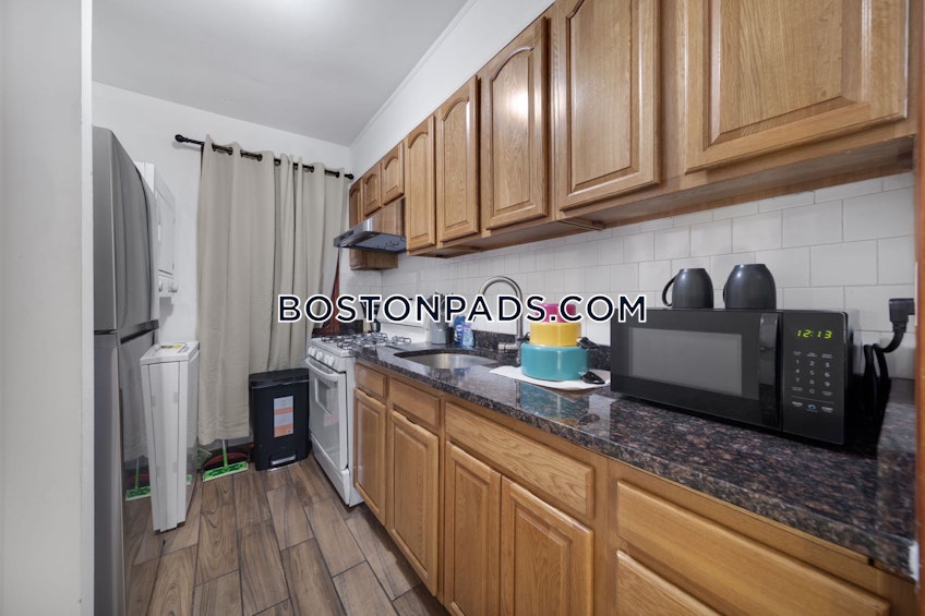 Boston - $3,200+ /month