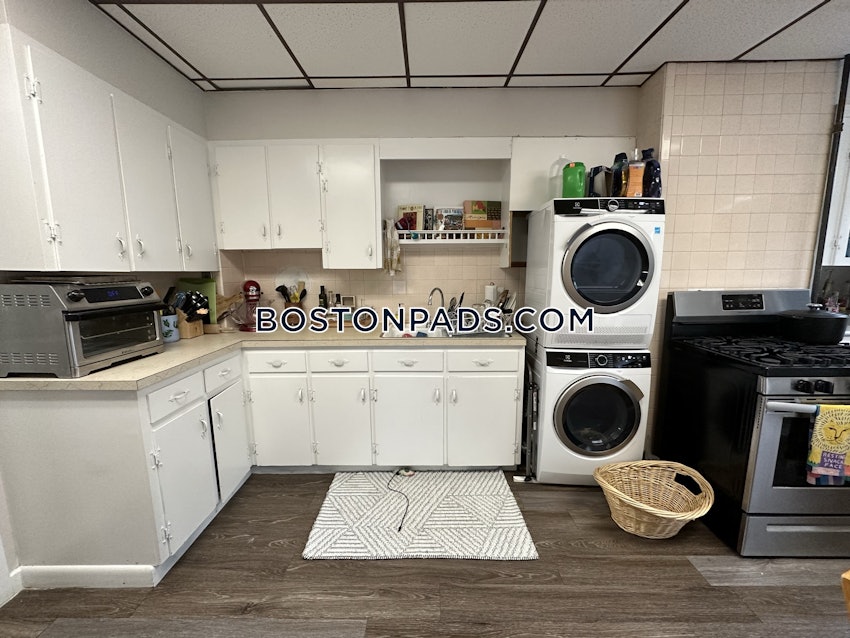 BOSTON - EAST BOSTON - EAGLE HILL - 2 Beds, 1 Bath - Image 4