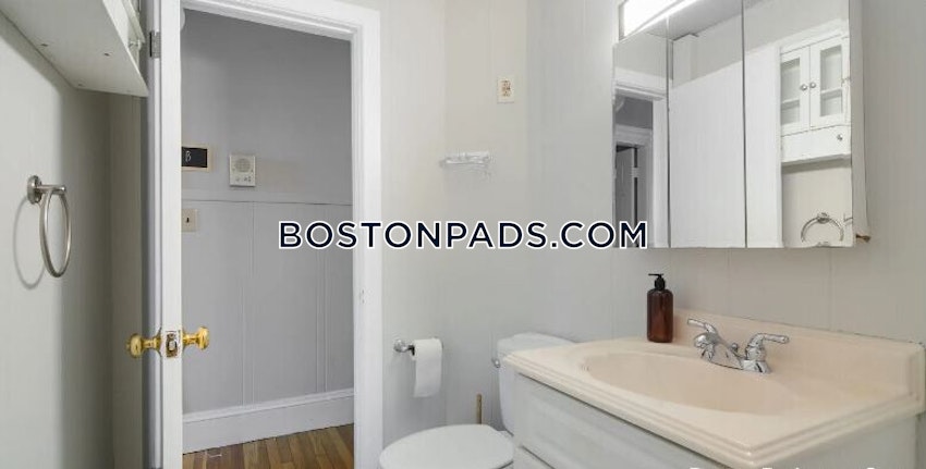 BOSTON - DORCHESTER/SOUTH BOSTON BORDER - 3 Beds, 1 Bath - Image 28