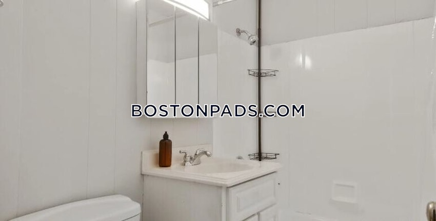 BOSTON - DORCHESTER/SOUTH BOSTON BORDER - 3 Beds, 1 Bath - Image 29