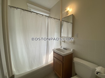 Commonwealth Ave. Boston