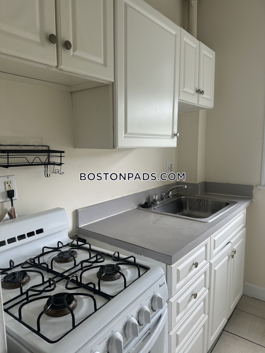 Boston - $2,400+ /month