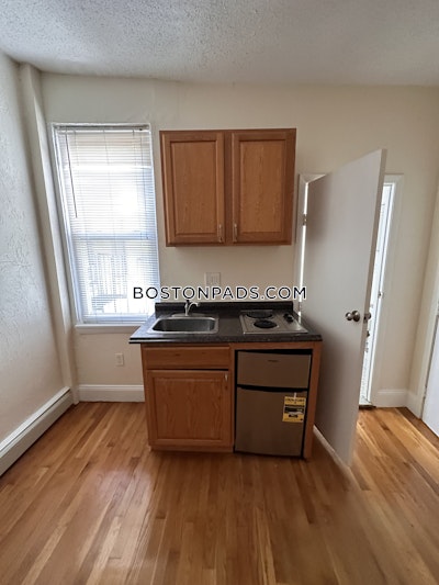 Mission Hill Studio 1 Bath Boston - $1,650 No Fee
