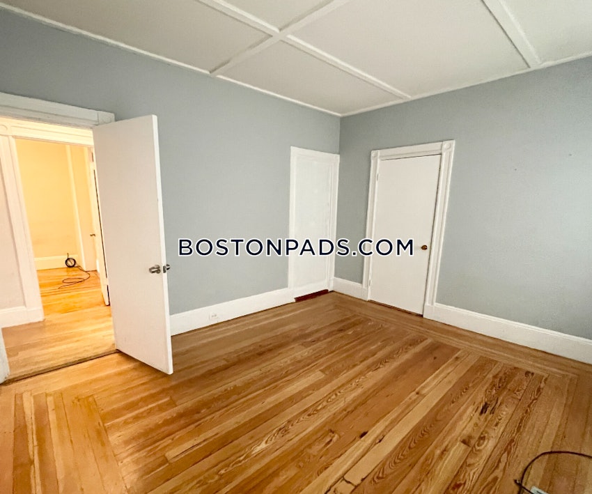 BOSTON - DORCHESTER - SAVIN HILL - 3 Beds, 1 Bath - Image 4