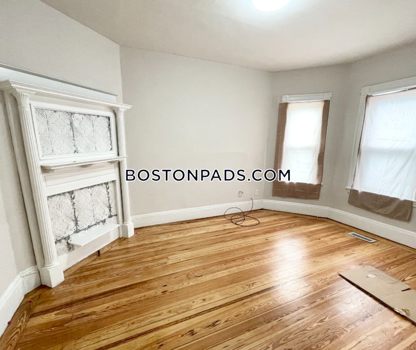 BOSTON - DORCHESTER - SAVIN HILL - 3 Beds, 1 Bath - Image 3