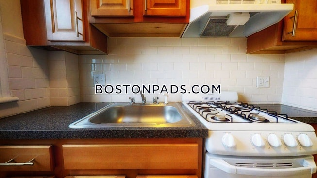 Boston - $2,400+ /mo