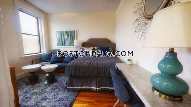 Boston - $2,400+ /mo