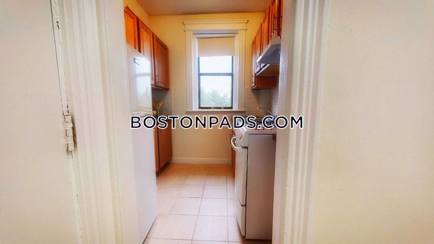 Boston - $2,400+ /month
