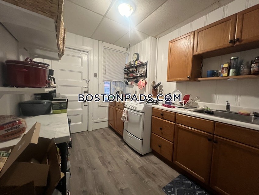 BOSTON - BEACON HILL - 3 Beds, 1 Bath - Image 5