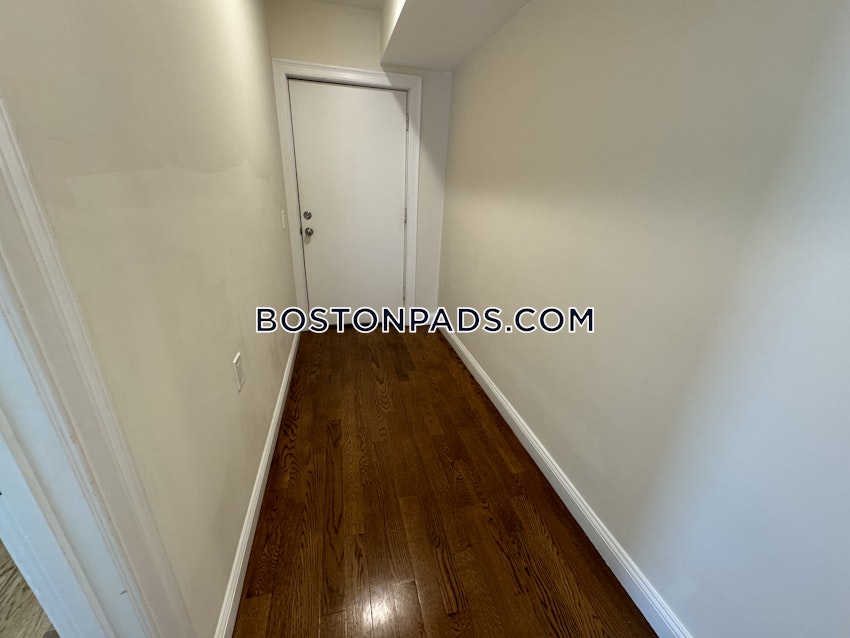 BOSTON - ROXBURY - 3 Beds, 1.5 Baths - Image 11