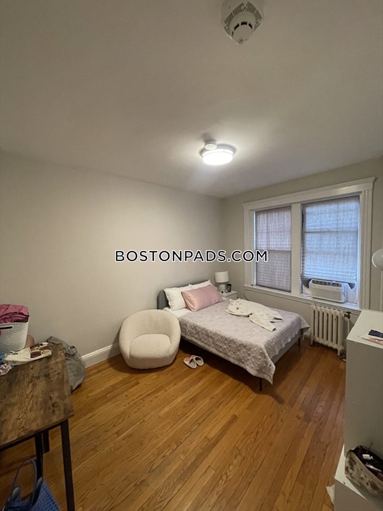 Chestnut Hill Ave., Boston