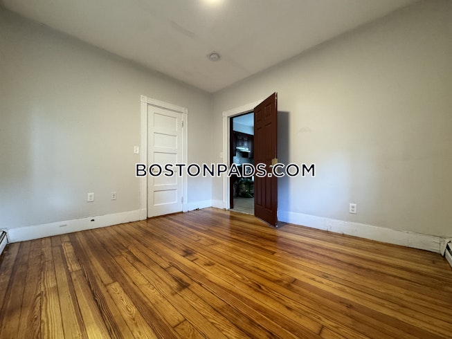Boston - $3,150+ /mo