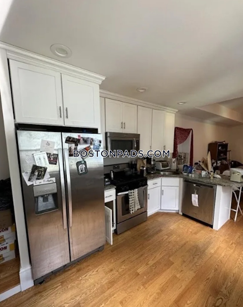 BOSTON - EAST BOSTON - EAGLE HILL - 4 Beds, 2 Baths - Image 1