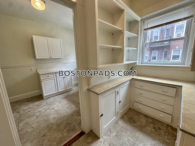 Somerville - $4,250+ /mo