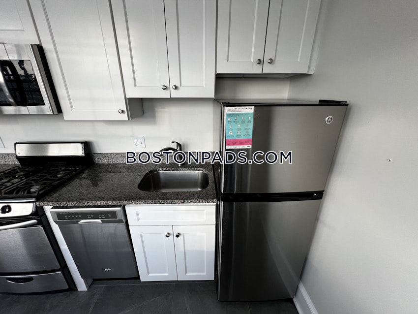 BOSTON - BEACON HILL - 2 Beds, 1 Bath - Image 2