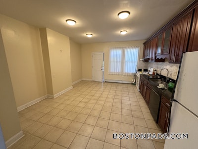 Brookline 2 Beds 1 Bath  Brookline Hills - $3,000 No Fee