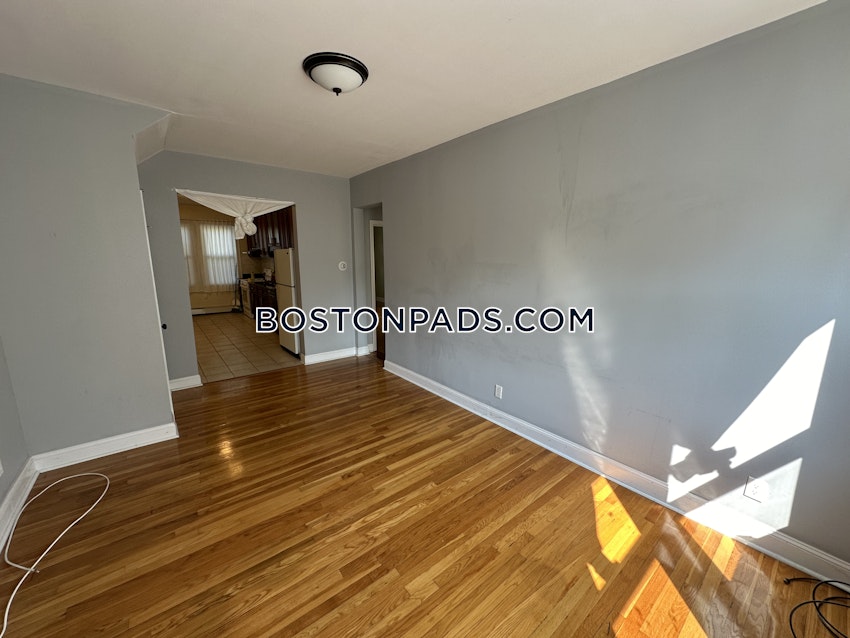 BROOKLINE - BROOKLINE HILLS - 2 Beds, 1 Bath - Image 4