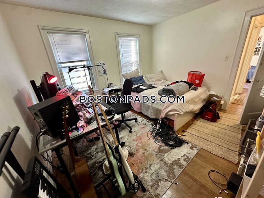 BOSTON - BRIGHTON- WASHINGTON ST./ ALLSTON ST. - 2 Beds, 1 Bath - Image 6