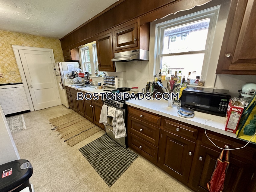 BOSTON - BRIGHTON- WASHINGTON ST./ ALLSTON ST. - 2 Beds, 1 Bath - Image 4