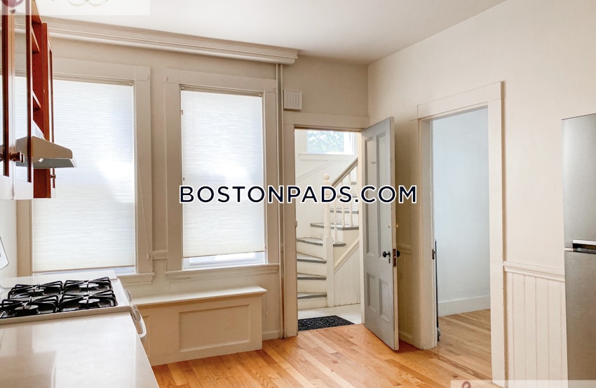 BROOKLINE - BROOKLINE HILLS - 3 Beds, 1.5 Baths - Image 15