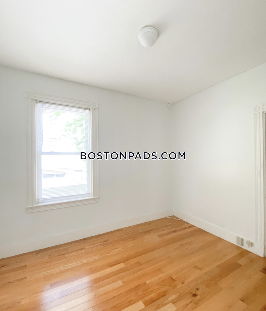 BROOKLINE - BROOKLINE HILLS - 3 Beds, 1.5 Baths - Image 18