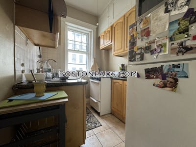 Allston/brighton Border Great 1 bed, 1 bath available now on Allston St in Allston Boston - $2,395 No Fee
