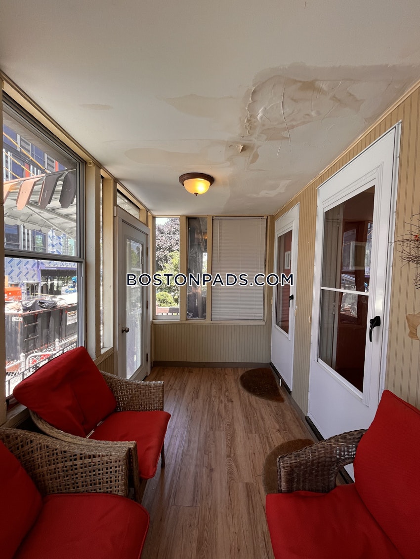 BOSTON - ALLSTON - 3 Beds, 2 Baths - Image 21