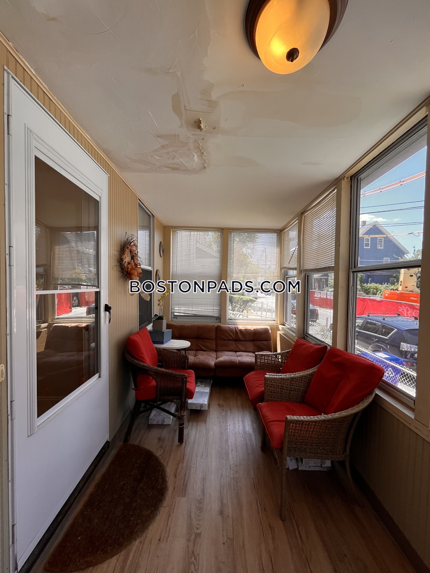 BOSTON - ALLSTON - 3 Beds, 2 Baths - Image 20